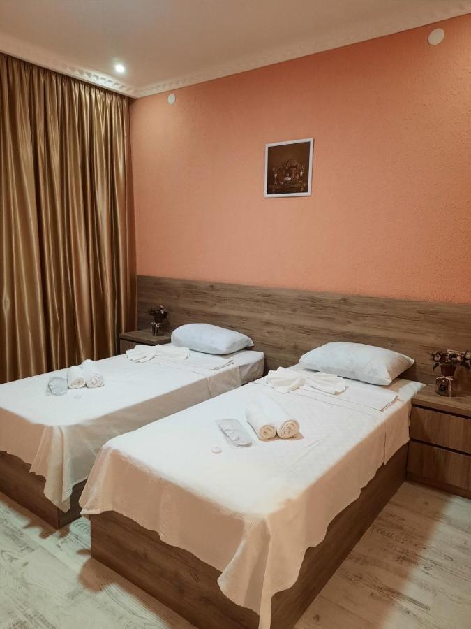 Inaisi Hotel Kutaisi Luaran gambar