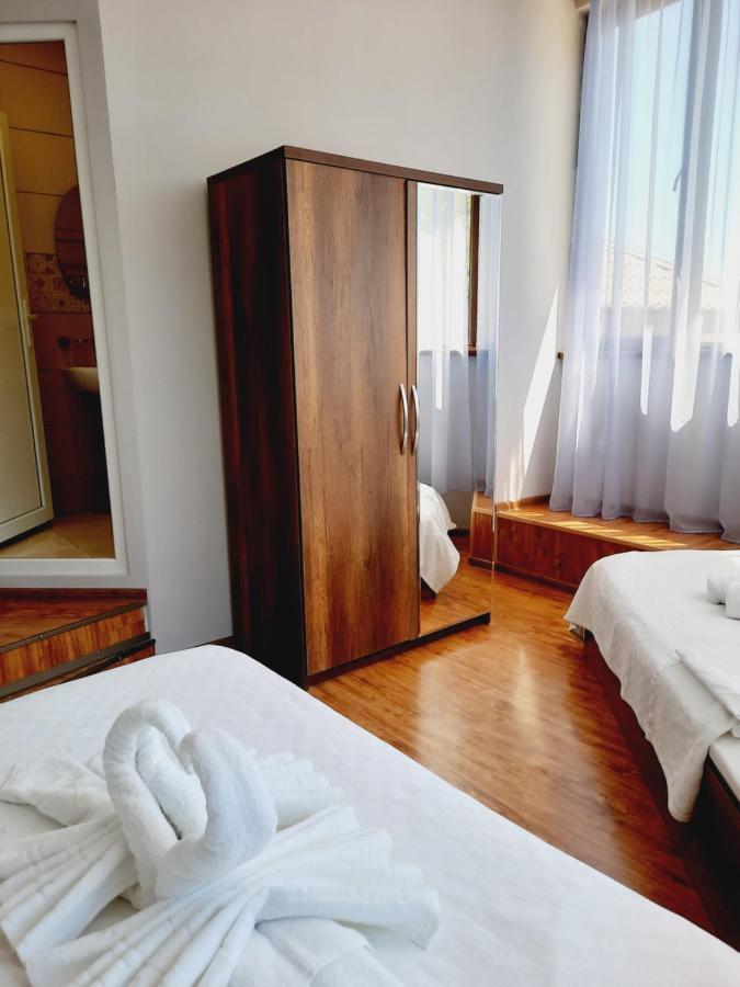 Inaisi Hotel Kutaisi Luaran gambar