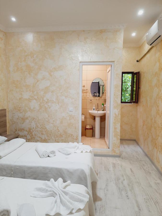 Inaisi Hotel Kutaisi Luaran gambar