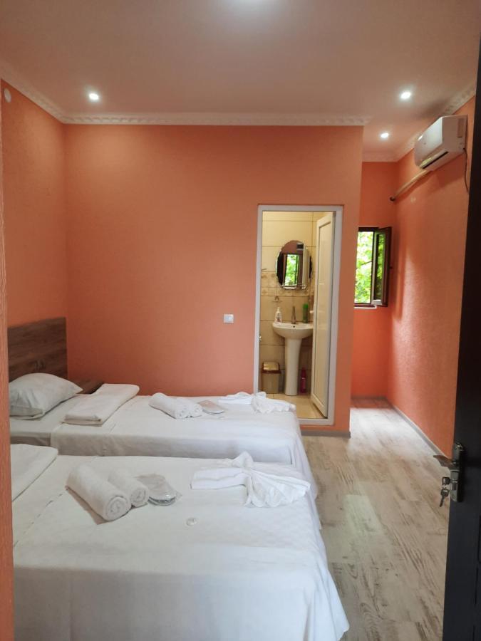 Inaisi Hotel Kutaisi Luaran gambar