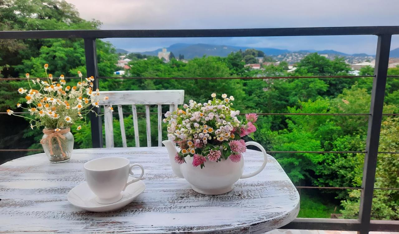Inaisi Hotel Kutaisi Luaran gambar