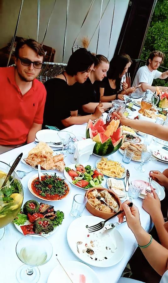 Inaisi Hotel Kutaisi Luaran gambar