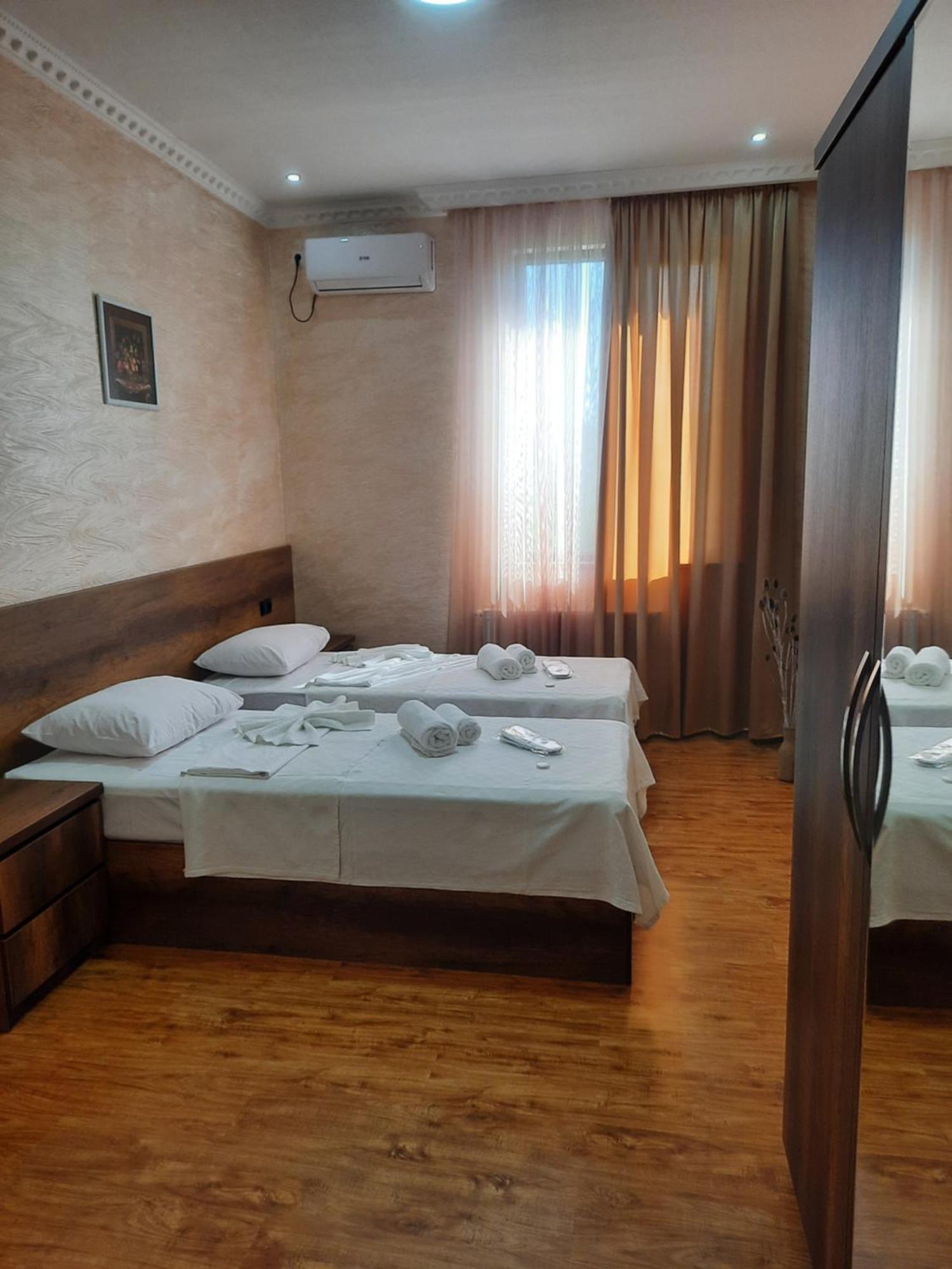 Inaisi Hotel Kutaisi Bilik gambar