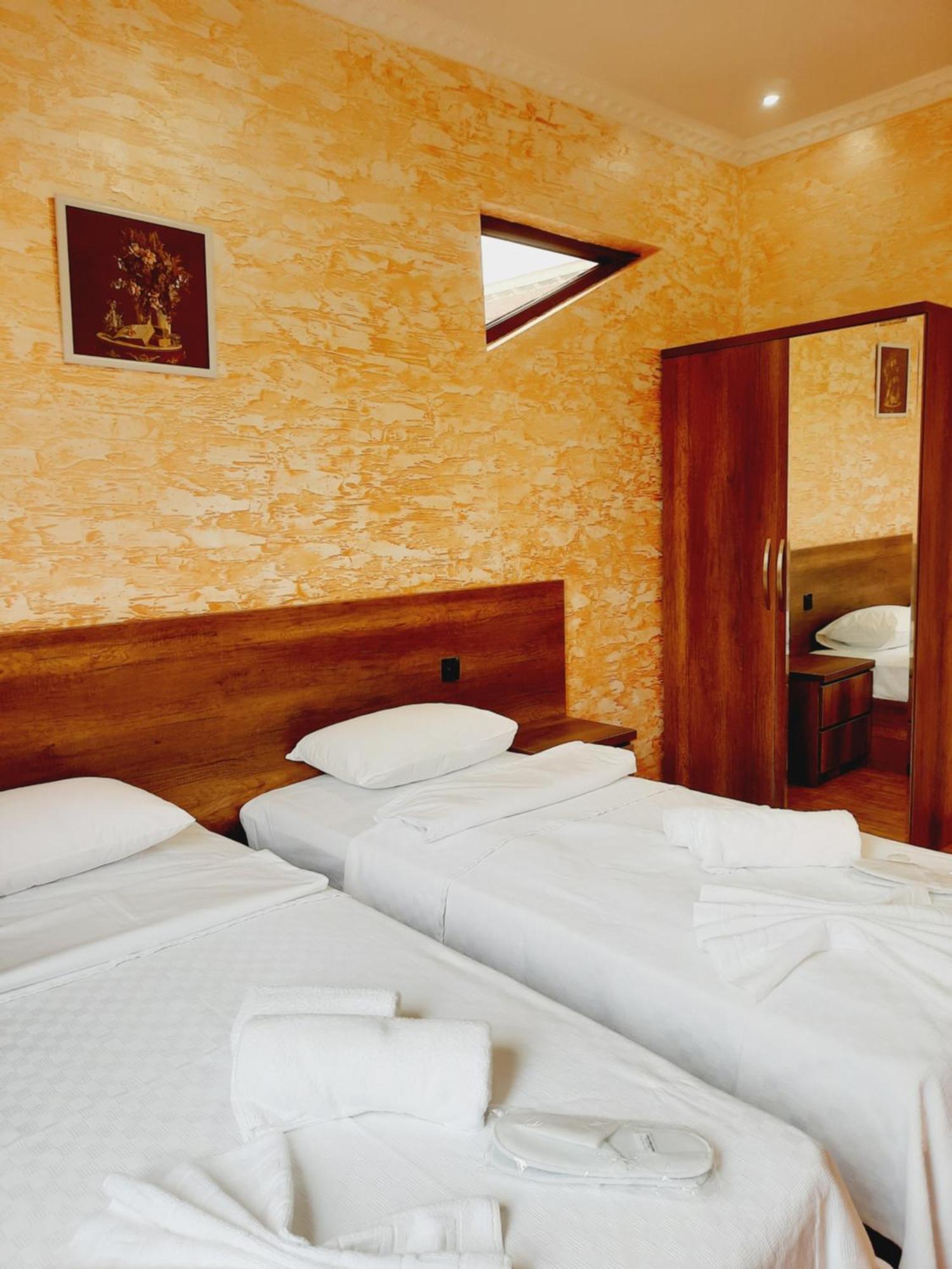 Inaisi Hotel Kutaisi Bilik gambar